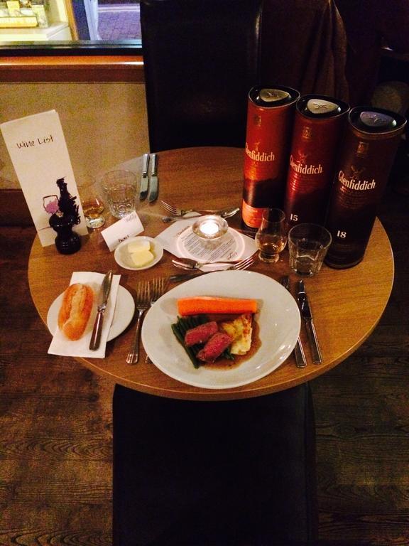The Pipers' Tryst Hotel Glasgow Ngoại thất bức ảnh